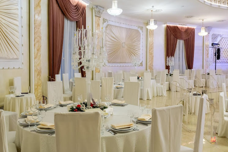 Большой банкетный зал в «Колизей Холл» фотография №4