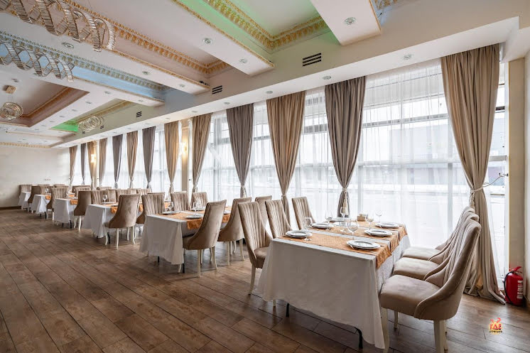 Основной зал в «Кристалл» фотография №15