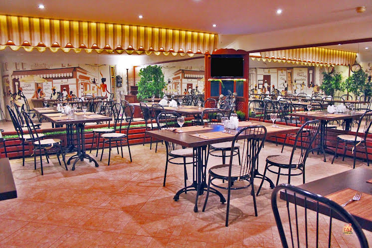 Зал «Зеркальный»  в «Снегирек» фотография №2