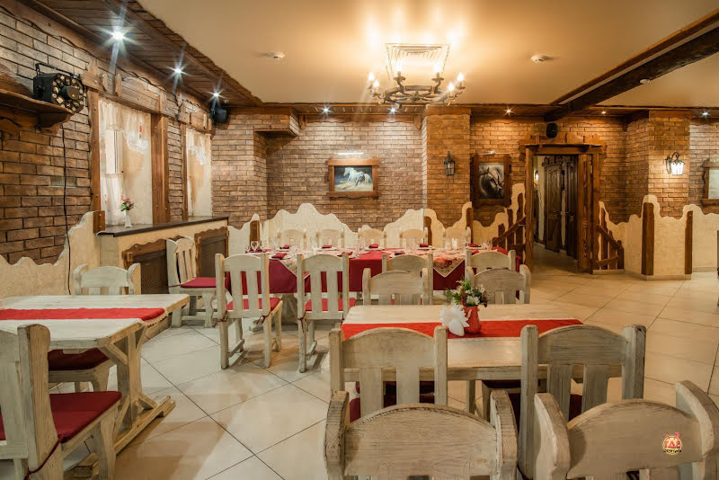 Белая лошадь фотография №1