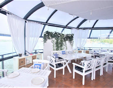  ресторан Командор