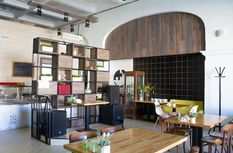 Основной зал в «Бристоль» фотография №13