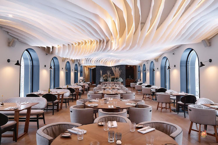 Основной зал 2 этажа  в «Чешуя» фотография №3