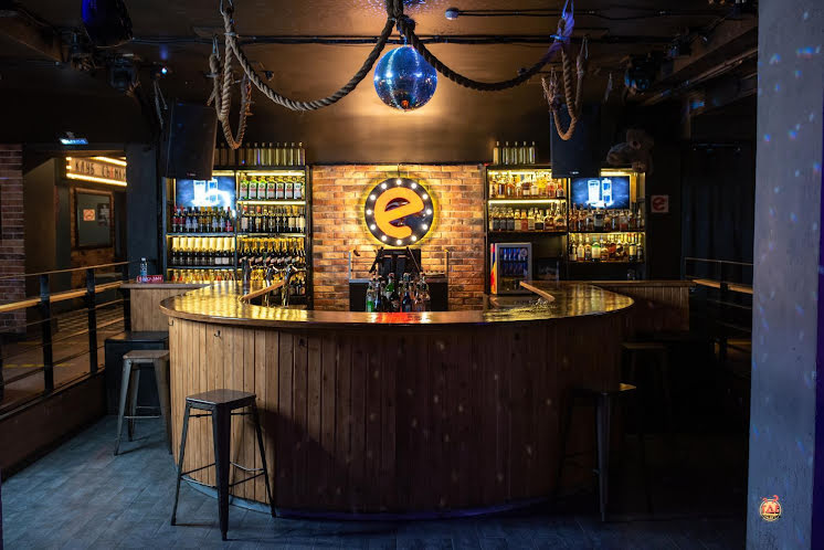 Основной зал  в «Небар» фотография №4