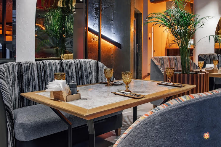 Основной зал  в «Джентльмены удачи» фотография №4