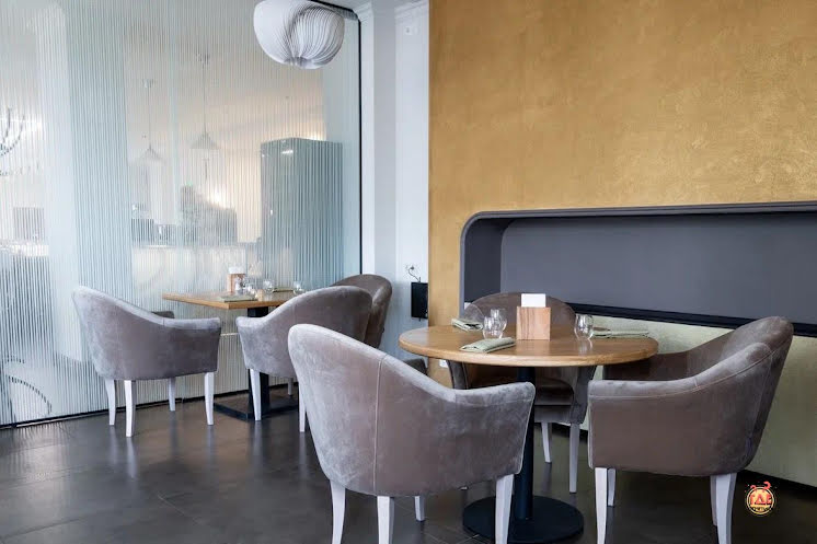 Каминный зал  в «Divine на Назарбаева» фотография №5