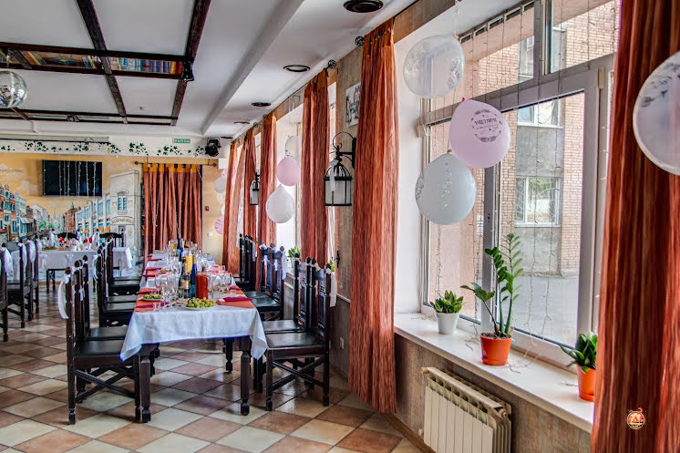 Основной зал в «Вкусный обедъ» фотография №5