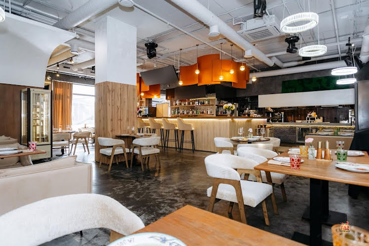 Основной зал в «Lianel» фотография №10