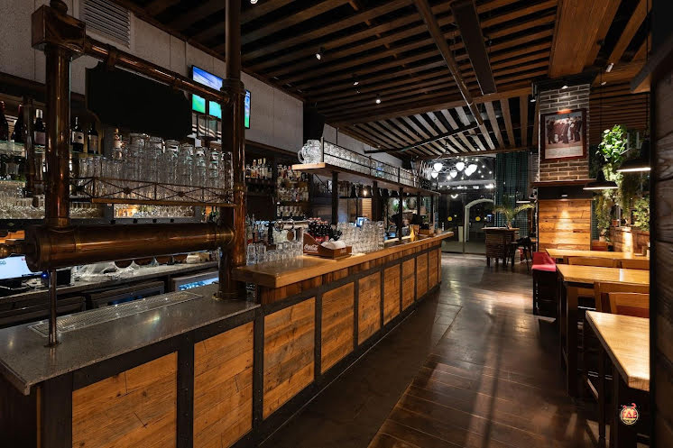 Основной зал в «Paulaner» фотография №12