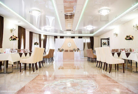 Основной зал  в Беседки