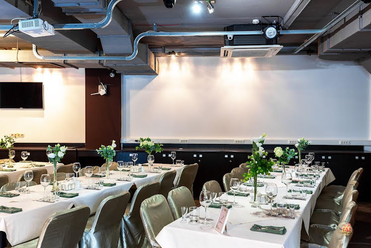 Банкетный зал  в «Бенефит Плаза» фотография №2