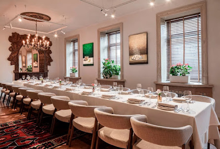 Зал «Изумрудный» в Зал «Изумрудный»