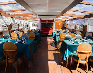 Корпоратив в Теплоход "Генерал"