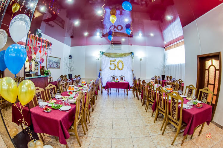 Основной зал в «Старый дворик» фотография №4