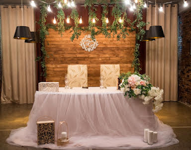  ресторан Бенефит Плаза