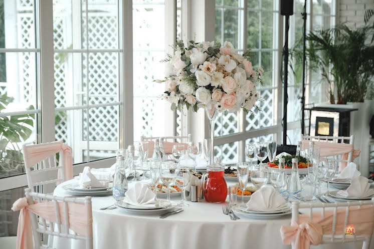 Зал Emily в «Don David» фотография №6