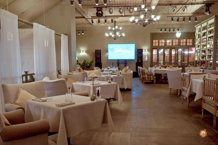 Основной зал в «Плюшкин» фотография № 1