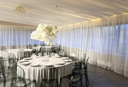 Малый зал  в Малый зал 