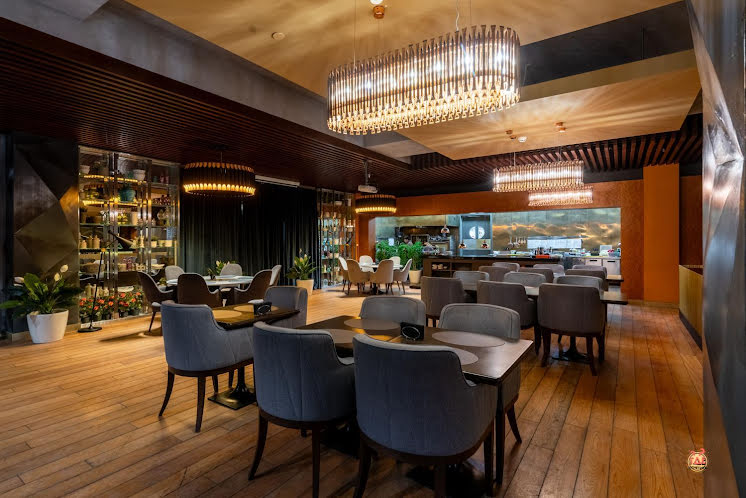 Зал ресторана в «Атмосфера» фотография №7