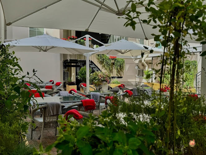 Терраса "Helen's Garden" в «Helen» фотография №7