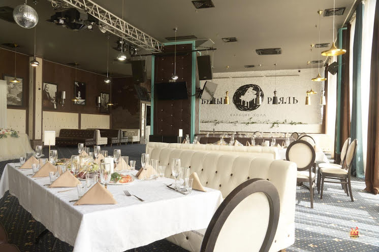 Основной зал в «Белый рояль» фотография №7