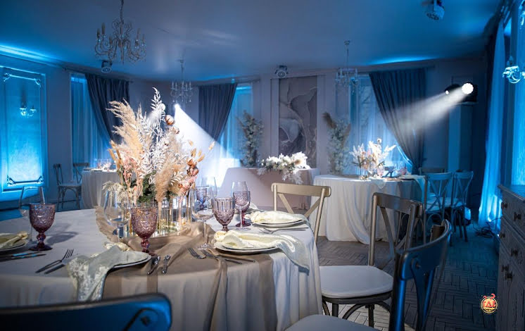 Банкетный зал  в «Дом у Озера» фотография №1