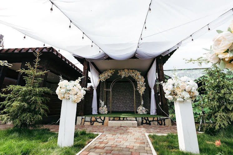 Основной зал  в «Янс» фотография №5