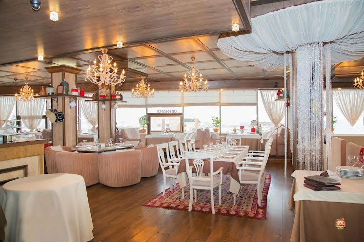 Основной зал  в «Кинто» фотография №6