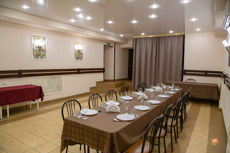 Зал на 35 человек  в «12 стульев» фотография №1