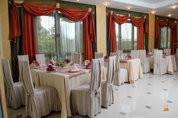 Основной зал в «Адельфия» фотография №2