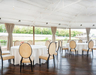  ресторан Бакинский бульвар  Аврора