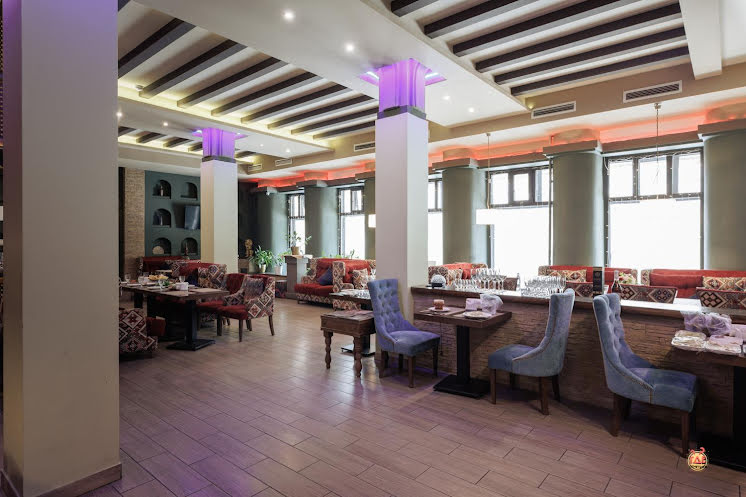 Общий зал в «Старая Грузия» фотография №9