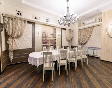  ресторан Ионесси