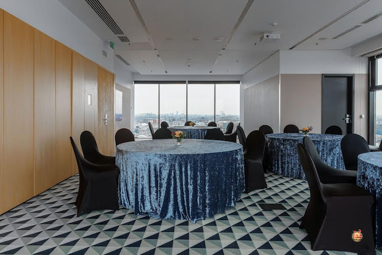 Зал «Берлин» в «AZIMUT Сити Отель» фотография №6