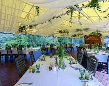  ресторан Очаровательная полянка