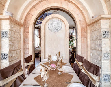  ресторан Тирокафтери