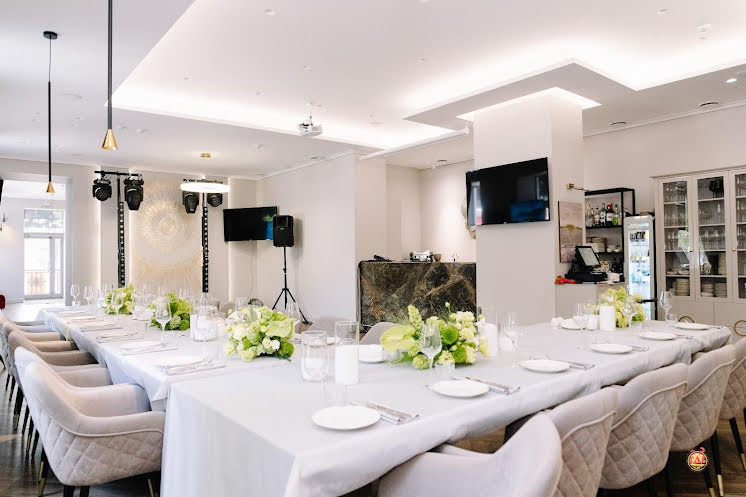 Основной зал в «Дача» фотография №13