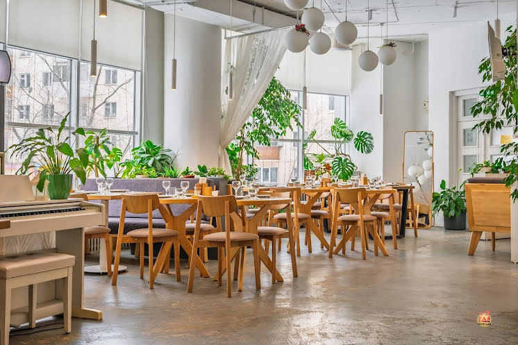 Основной зал в «Ну где ты, Варвара» фотография №6