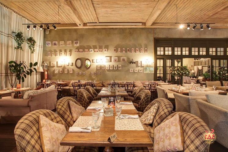 Основной зал в «Плюшкин» фотография №2