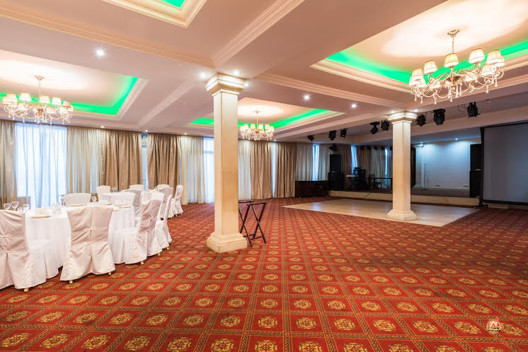 Основной зал  в «Бакинский бульвар  Аврора» фотография №12