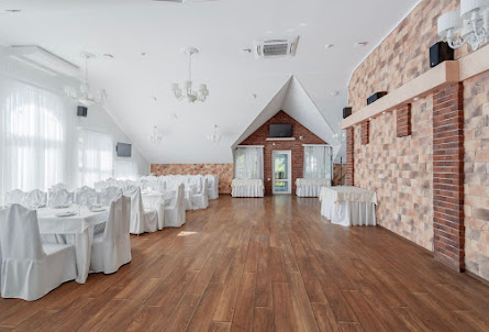 Большой зал  в Малый зал