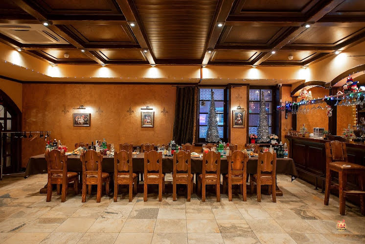 Основной зал  в «Портос» фотография №2