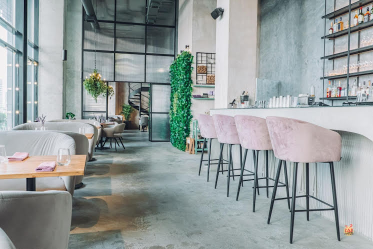 Основной зал в «Lawanda» фотография №2