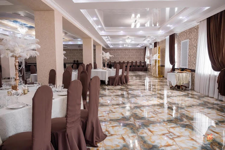 Зал на 300 человек  в «Вечерний Баку» фотография №8