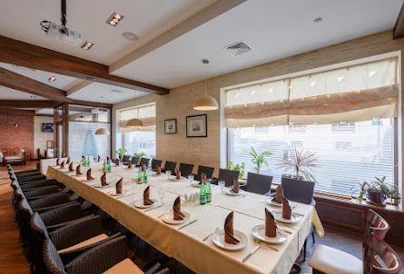 Основной зал в Основной зал