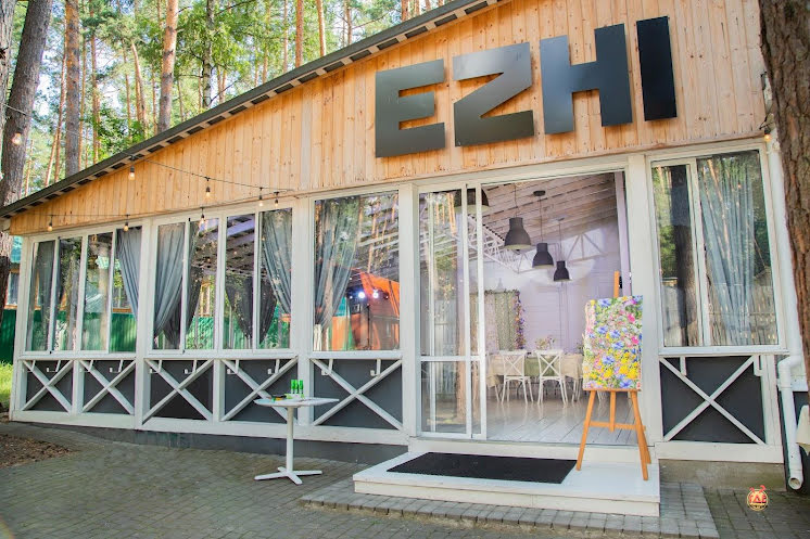 Веранда  в «Лесной отель ЕЖИ» фотография №9