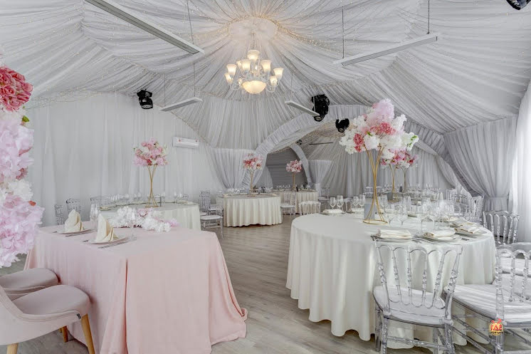 Панорамный шатер в «Villa Arcobaleno» фотография №1