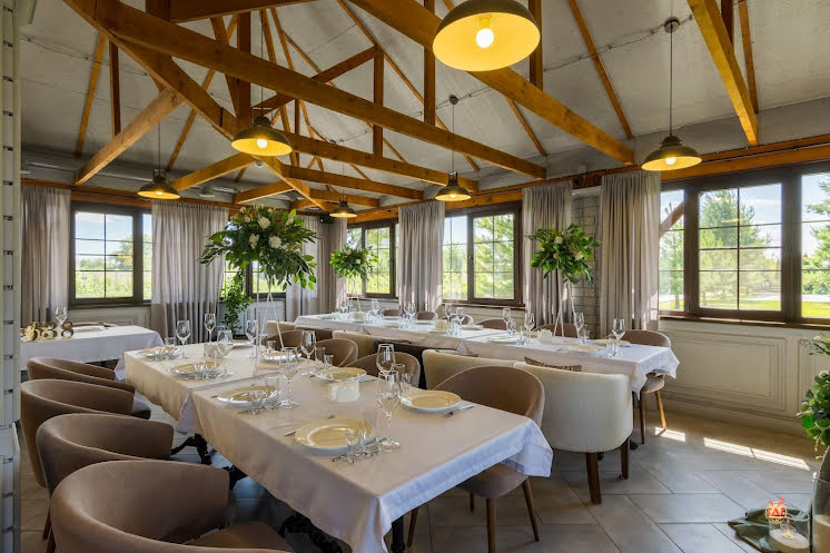 Ресторан у озера в «Вилла София» фотография №19