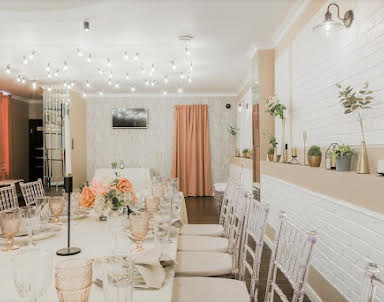  ресторан Liris hall на Среднеохтинском проспекте