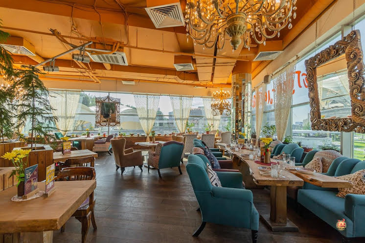 Основной зал в «Гуси-Лебеди» фотография №14